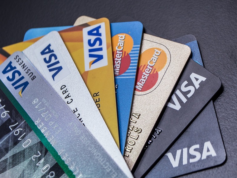 Zimbabwe cracks down on use of debit cards to facilitate illegal forex trading